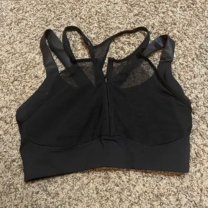 Lululemon black top